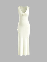 Pulloverkleid mit V-Ausschnitt und 3D-Blumen